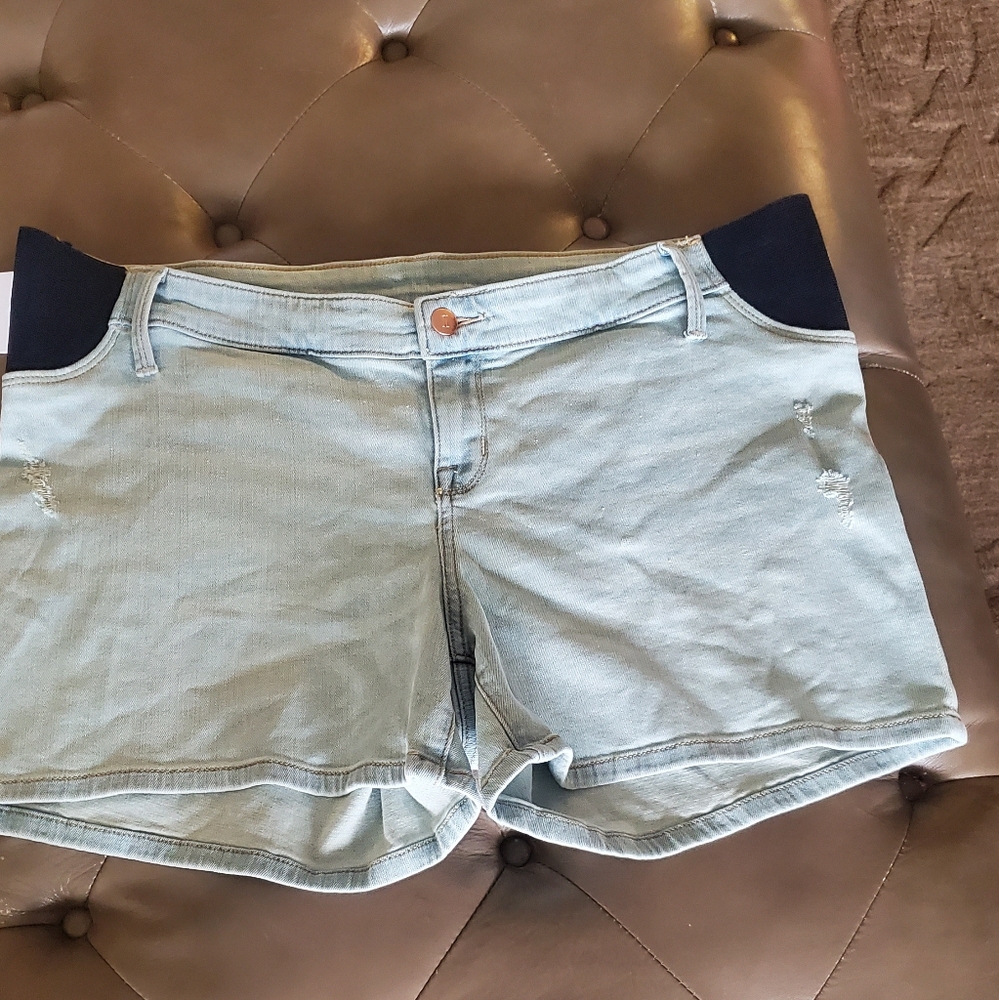 Isabel Maternity  Rip Jean Shorts Size 14